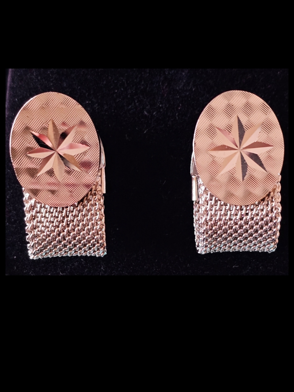 Vintage 1960s Gold Tone Mesh Wrap Around Cufflinks Starburst Diamond Cut Oval